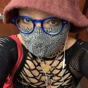 Meet your Posher, Valerie